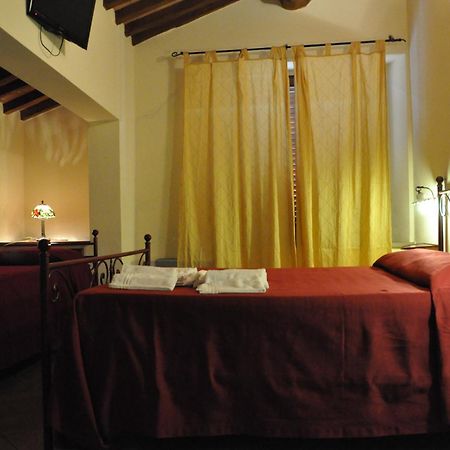 Bed & Breakfast Suvereto Pokoj fotografie
