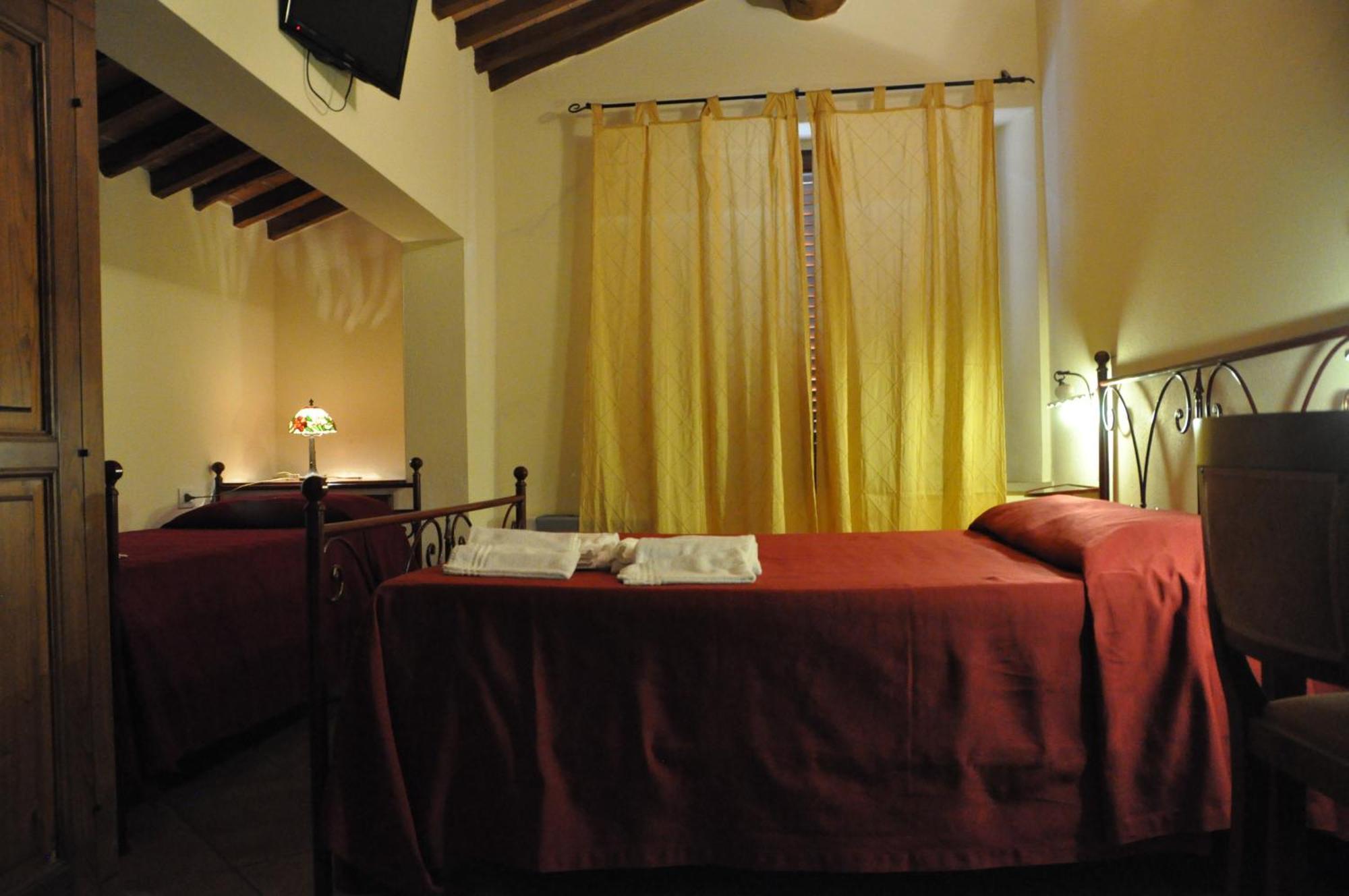 Bed & Breakfast Suvereto Pokoj fotografie